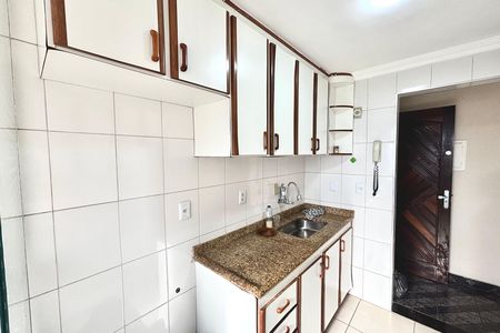 Apartamento à venda com 48m², 2 quartos e 1 vaga Apartamento à venda com 48m², 2 quartos e 1 vagaCozinha