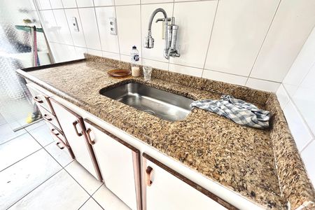 Apartamento à venda com 48m², 2 quartos e 1 vaga Apartamento à venda com 48m², 2 quartos e 1 vagaCozinha