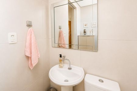 Banheiro de apartamento para alugar com 1 quarto, 56m² em Bela Vista, São Paulo