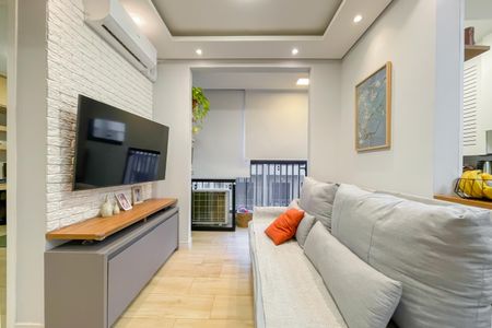 Sala de casa de condomínio para alugar com 2 quartos, 48m² em Centro, Osasco