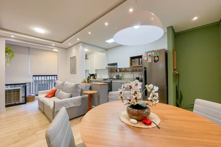 Sala de casa de condomínio para alugar com 2 quartos, 48m² em Centro, Osasco