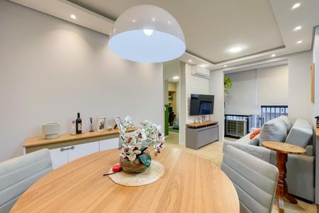 Sala de casa de condomínio para alugar com 2 quartos, 48m² em Centro, Osasco