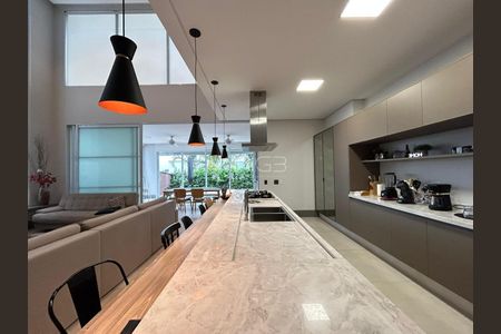 Casa de Condomínio à venda com 3 quartos, 345m² em Loteamento Alphaville Campinas, Campinas