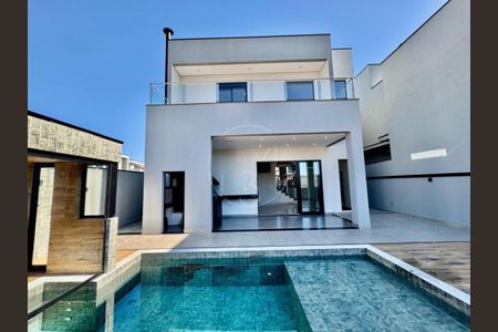 Casa de condomínio à venda com 233m², 3 quartos e 4 vagas