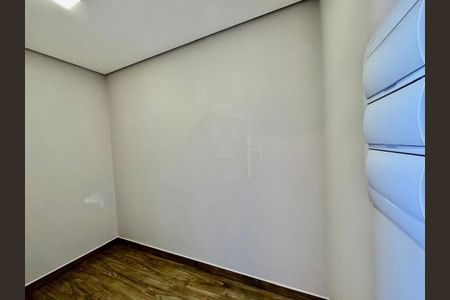 Casa de condomínio à venda com 233m², 3 quartos e 4 vagas