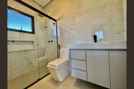 Casa de condomínio à venda com 233m², 3 quartos e 4 vagas