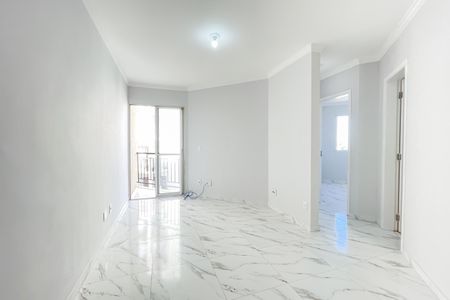 Sala de casa de condomínio para alugar com 2 quartos, 52m² em São Pedro, Osasco