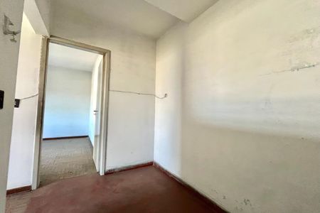 Casa à venda com 300m², 2 quartos e 3 vagas Casa à venda com 300m², 2 quartos e 3 vagasEdícula