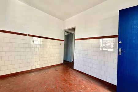 Casa à venda com 300m², 2 quartos e 3 vagas Casa à venda com 300m², 2 quartos e 3 vagasCozinha
