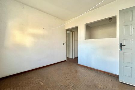 Casa à venda com 300m², 2 quartos e 3 vagas Casa à venda com 300m², 2 quartos e 3 vagasEdícula