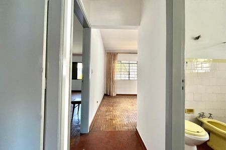 Corredor de casa à venda com 2 quartos, 300m² em Cidade Domitila, São Paulo