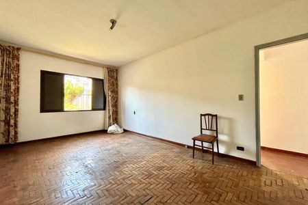 Casa à venda com 300m², 2 quartos e 3 vagas Casa à venda com 300m², 2 quartos e 3 vagasQuarto 1