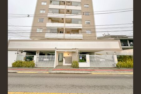 Fachada de apartamento para alugar com 2 quartos, 62m² em Pagani, Palhoça