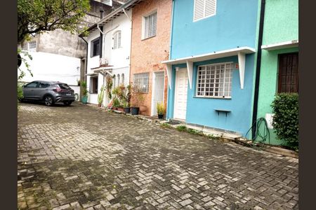 Casa à venda com 2 quartos, 112m² em Alto de Pinheiros, São Paulo
