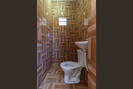 Banheiro de kitnet/studio para alugar com 0 quarto, 26m² em Jardim Capelinha, São Paulo