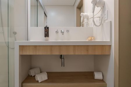Studio à venda com 42m², 1 quarto e 1 vaga Studio à venda com 42m², 1 quarto e 1 vagaBanheiro