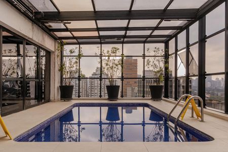 Studio à venda com 42m², 1 quarto e 1 vaga Studio à venda com 42m², 1 quarto e 1 vagaÁrea comum - Piscina