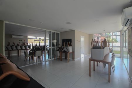 Apartamento à venda com 75m², 3 quartos e 2 vagas Apartamento à venda com 75m², 3 quartos e 2 vagasÁrea comum - Salão de festas