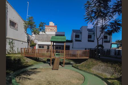 Apartamento à venda com 75m², 3 quartos e 2 vagas Apartamento à venda com 75m², 3 quartos e 2 vagasÁrea comum - Playground