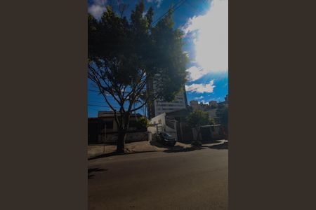 Apartamento à venda com 75m², 3 quartos e 2 vagas Apartamento à venda com 75m², 3 quartos e 2 vagasFachada/Placa adesiva