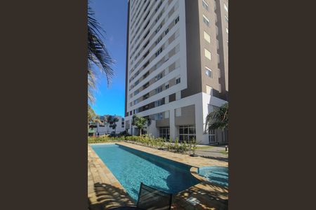 Apartamento à venda com 75m², 3 quartos e 2 vagas Apartamento à venda com 75m², 3 quartos e 2 vagasÁrea comum - Piscina