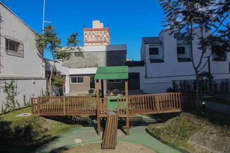 Apartamento à venda com 75m², 3 quartos e 2 vagas Apartamento à venda com 75m², 3 quartos e 2 vagasÁrea comum - Playground