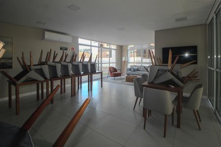 Apartamento à venda com 75m², 3 quartos e 2 vagas Apartamento à venda com 75m², 3 quartos e 2 vagasÁrea comum - Salão de festas