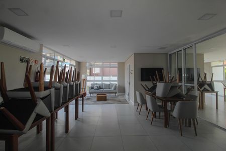 Apartamento à venda com 75m², 3 quartos e 2 vagas Apartamento à venda com 75m², 3 quartos e 2 vagasÁrea comum - Salão de festas