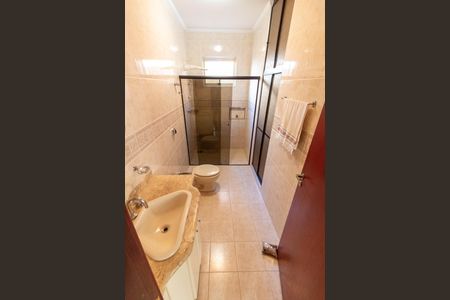 Casa para alugar com 150m², 3 quartos e 2 vagas Casa para alugar com 150m², 3 quartos e 2 vagasBANHEIRO SOCIAL