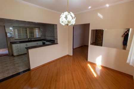 Casa para alugar com 150m², 3 quartos e 2 vagas Casa para alugar com 150m², 3 quartos e 2 vagasSALA DE JANTAR