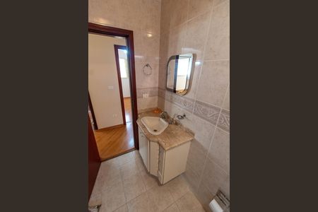 Casa para alugar com 150m², 3 quartos e 2 vagas Casa para alugar com 150m², 3 quartos e 2 vagasBANHEIRO SOCIAL