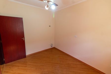 Casa para alugar com 150m², 3 quartos e 2 vagas Casa para alugar com 150m², 3 quartos e 2 vagasQUARTO 2
