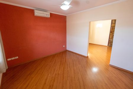 Casa para alugar com 150m², 3 quartos e 2 vagas Casa para alugar com 150m², 3 quartos e 2 vagasSALA