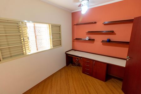 Casa para alugar com 150m², 3 quartos e 2 vagas Casa para alugar com 150m², 3 quartos e 2 vagasQUARTO 1