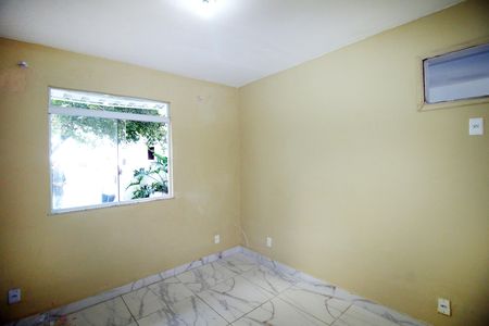 Quarto 1 de casa para alugar com 2 quartos, 80m² em Vista Alegre, Rio de Janeiro