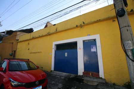 Fachada da casa de casa para alugar com 2 quartos, 80m² em Vista Alegre, Rio de Janeiro