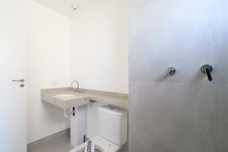 Apartamento à venda com 188m², 4 quartos e 2 vagasBanheiro da Suíte 1