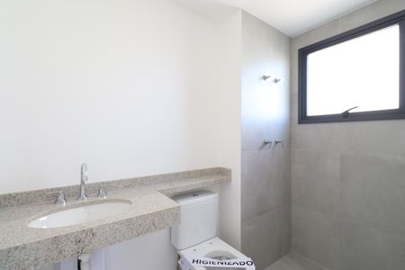 Apartamento à venda com 188m², 4 quartos e 2 vagasBanheiro da Suíte 1
