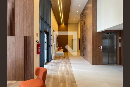 Apartamento à venda com 188m², 4 quartos e 2 vagas Apartamento à venda com 188m², 4 quartos e 2 vagasHall de entrada