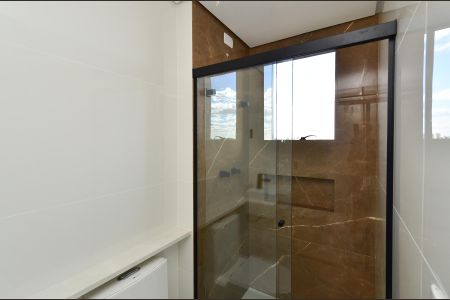 Apartamento à venda com 142m², 3 quartos e 2 vagas Apartamento à venda com 142m², 3 quartos e 2 vagasBanheiro Suíte