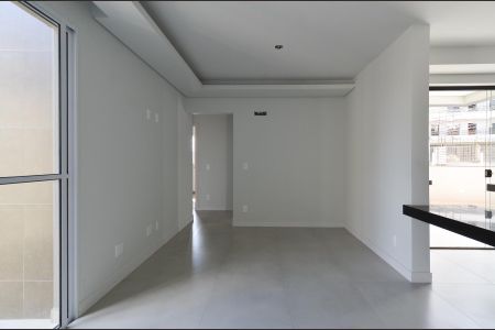 Apartamento à venda com 95m², 3 quartos e 2 vagas Apartamento à venda com 95m², 3 quartos e 2 vagasSala Ambientes