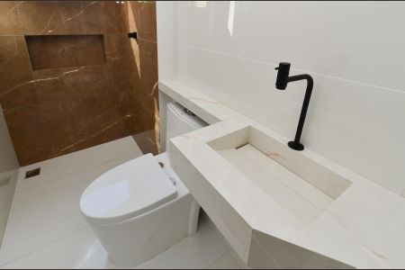 Apartamento à venda com 95m², 3 quartos e 2 vagas Apartamento à venda com 95m², 3 quartos e 2 vagasBanheiro Social