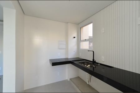 Apartamento à venda com 124m², 3 quartos e 2 vagas Apartamento à venda com 124m², 3 quartos e 2 vagasCozinha