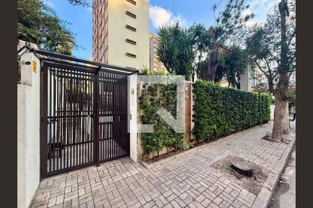 Apartamento para alugar com 82m², 2 quartos e 1 vaga Apartamento para alugar com 82m², 2 quartos e 1 vagaFachada
