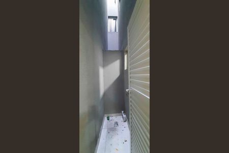 Corredor de kitnet/studio para alugar com 1 quarto, 35m² em Vila Yolanda, Osasco
