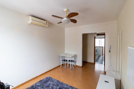 Sala de apartamento para alugar com 2 quartos, 74m² em Praia de Belas, Porto Alegre