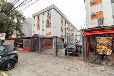 Apartamento para alugar com 74m², 2 quartos e 1 vaga Apartamento para alugar com 74m², 2 quartos e 1 vagaFachada