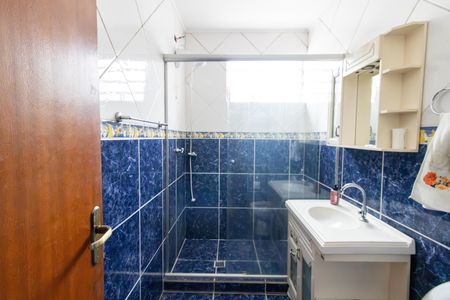 Apartamento para alugar com 74m², 2 quartos e 1 vaga Apartamento para alugar com 74m², 2 quartos e 1 vagaBanheiro