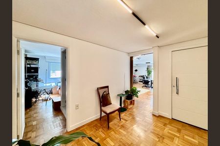 Apartamento à venda com 231m², 3 quartos e 2 vagas Apartamento à venda com 231m², 3 quartos e 2 vagasAntesala