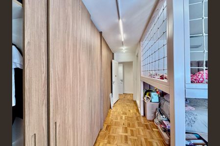 Apartamento à venda com 231m², 3 quartos e 2 vagas Apartamento à venda com 231m², 3 quartos e 2 vagasSuite 2